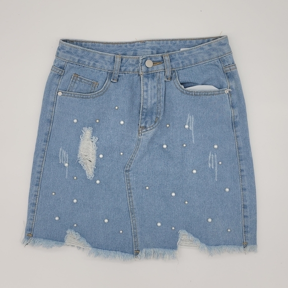 Dresses & Skirts - Lightwash Distressed Denim Short Skirt Sz S